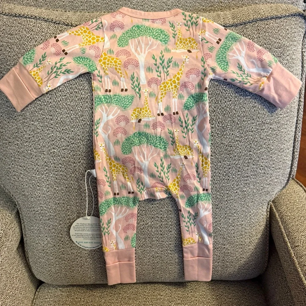 NWT Elephant Moon‎ giraffe safari sleeper and bodysuit pink